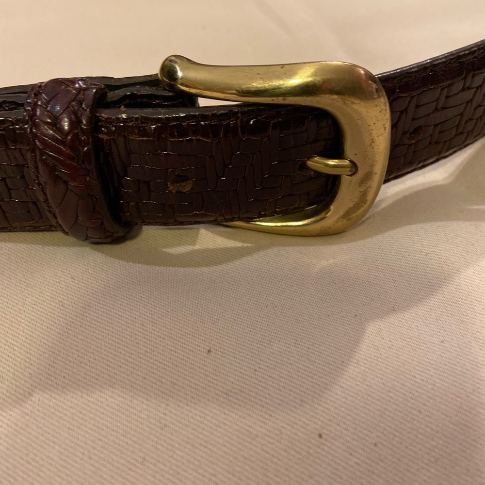 Vintage Brown Genuine Leather Belt with Gold Buckle Men’s 42” - Picture 9 of 15